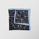 Μαντήλι για το πέτο | 100% λινό σε γκρί / μπλέ αποχρώσεις με λαχούρι σχεδιασμό και σιέλ λεπτομέρεια