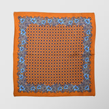 Μαντήλι για το πέτο | 100% μετάξι σε πορτοκαλί βάση και μπλε λεπτομέρειες με ρετρό / λαχούρι σχεδιασμό