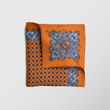 Μαντήλι για το πέτο | 100% μετάξι σε πορτοκαλί βάση και μπλε λεπτομέρειες με ρετρό / λαχούρι σχεδιασμό
