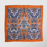 Μαντήλι για το πέτο | 100% μετάξι σε πορτοκαλί βάση με μπλε λεπτομέρειες και λαχούρι σχεδιασμό