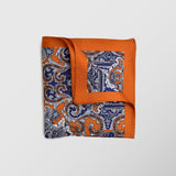 Μαντήλι για το πέτο | 100% μετάξι σε πορτοκαλί βάση με μπλε λεπτομέρειες και λαχούρι σχεδιασμό