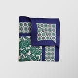 Μαντήλι για το πέτο | 100% μετάξι σε λευκή βάση με μπλέ / πράσινες αποχρώσεις και ρετρό / λαχούρι σχεδιασμό