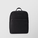 Ανδρική δερμάτινη τσάντα πλάτης | σε μαύρη απόχρωση