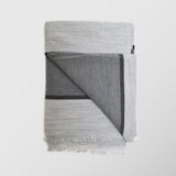 Ανδρικό Φουλάρι / Κασκόλ | με κρόσσια σε γκρι τόνους με ριγέ σχεδιασμό