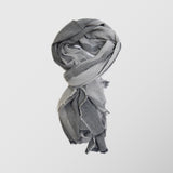 Ανδρικό Φουλάρι / Κασκόλ | σε γκρι τόνους με ριγέ σχεδιασμό