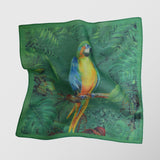 Μαντήλι για το πέτο | μάλλινο σε πράσινες και γήινες αποχρώσεις με σκίτσο έναν παπαγάλο