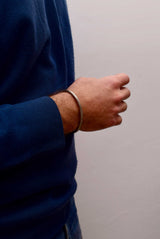 ΧΕΙΡΟΠΟΙΗΤΟ ΑΣΗΜΕΝΙΟ ΒΡΑΧΙΟΛΙ ΧΕΙΡΟΠΕΔΑ 925 ΜΕ ΜΙΝΙΜΑΛ ΣΧΕΔΙΣΜΟ