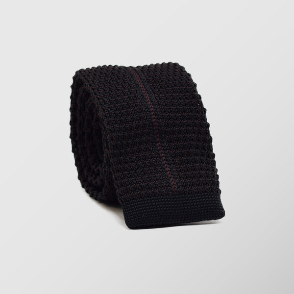 Πλεκτή Γραβάτα | σε μαύρη απόχρωση με κάθετη μπορντό ρίγα
