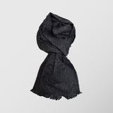 Ανδρικό κασκόλ | σε σκούρα γκρι απόχρωση με λευκό μικροσχέδιο στην ύφανση