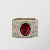 Δαχτυλίδι | απο ασήμι 925 με ανάγλυφο σχεδιασμό και κόκκινη πέτρα απο κογχύλι paua