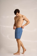 Ανδρικό μαγιό | σε μπλε τόνους με ρετρό επαναλαμβανόμενο σχέδιο