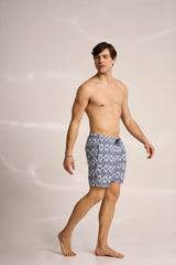 Ανδρικό μαγιό | σε μπλέ τόνους με επαναλαμβανόμενο ρετρό σχεδιασμό