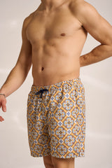 Ανδρικό μαγιό | σε γήινους τόνους με επαναλαμβανόμενο ρετρό σχεδιασμό