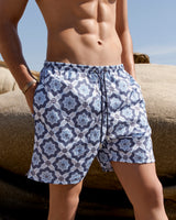 Ανδρικό μαγιό | σε μπλέ λευκές αποχρώσεις με επαναλαμβανόμενο ρετρό σχεδιασμό