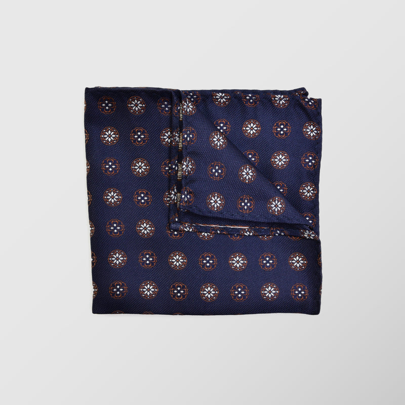 Φαρδιά γραβάτα |  σε μπλε βάση με καφέ ρετρό σχεδιασμό, σετ με μαντηλάκι