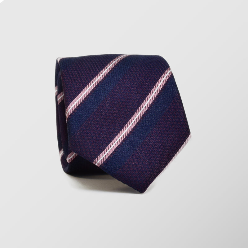 Φαρδιά γραβάτα | 100% μετάξι σε μπλέ βάση με διαγώνιο ριγέ σχεδιασμό σε ροζ και λευκή απόχρωση