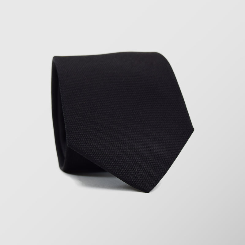 Φαρδιά γραβάτα | σε μαύρη απόχρωση