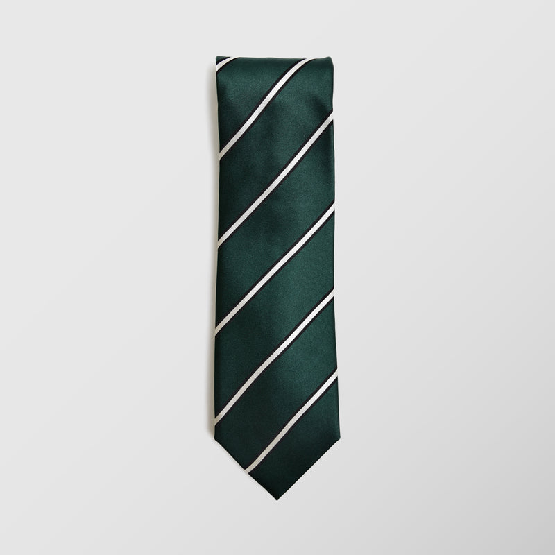 Φαρδιά γραβάτα | 100% μετάξι σε πράσινη κυπαρισσί βάση με διαγώνιο λευκό ριγέ σχεδιασμό