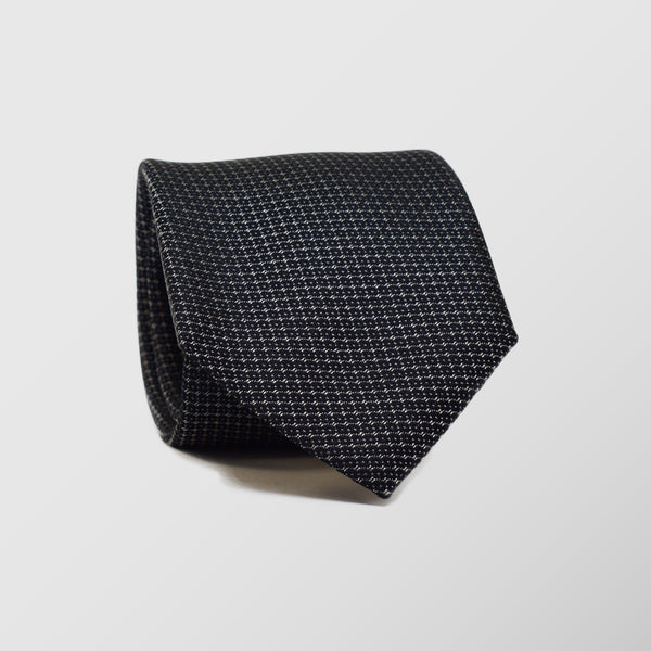 Φαρδιά γραβάτα | μεταξωτή σε μαύρη βάση με μικρό σχεδιασμό σε γκρί απόχρωση