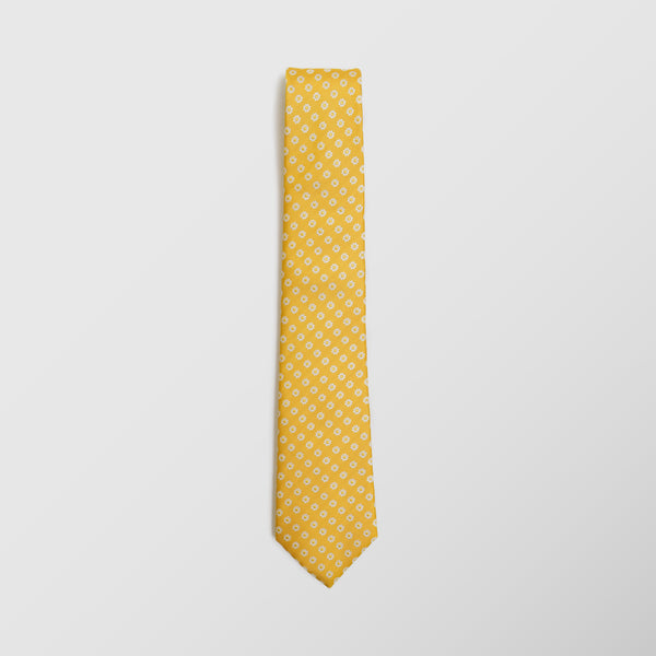 Φαρδιά γραβάτα | μεταξωτή σε κίτρινη βάση με μικρό λευκό φλοράλ σχέδιο σετ με μαντηλάκι