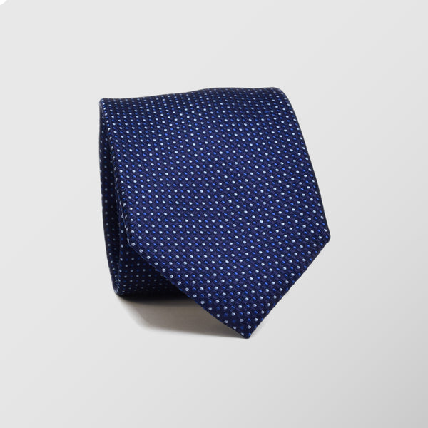 Φαρδιά γραβάτα | 100% μετάξι σε μπλέ τόνους με μικρό σχεδιασμό τύπου πουα