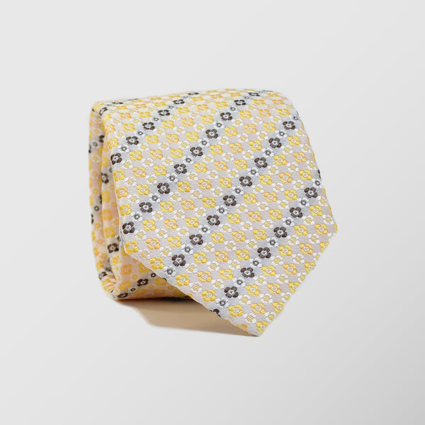 Φαρδιά γραβάτα | σε υπόλευκή βάση με μικρό ρετρό σχεδιασμό τύπου φλοραλ σε κίτρινους και καφέ τόνους σετ με μαντηλάκι
