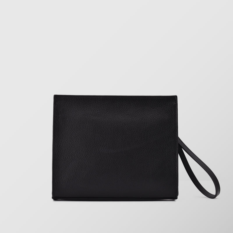 Quadrata | τσάντα χειρός σε μαύρη απόχρωση