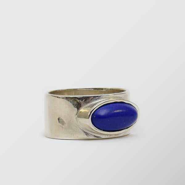 Δαχτυλίδι | απο ασήμι 925 με λείο σχεδιασμό και πέτρα λάπη σε μπλε απόχρωση